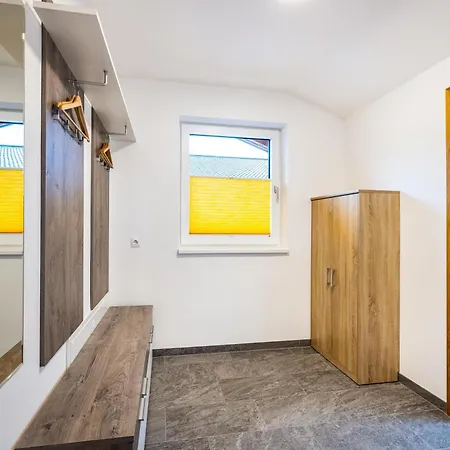 Haus Stegerhof شقة